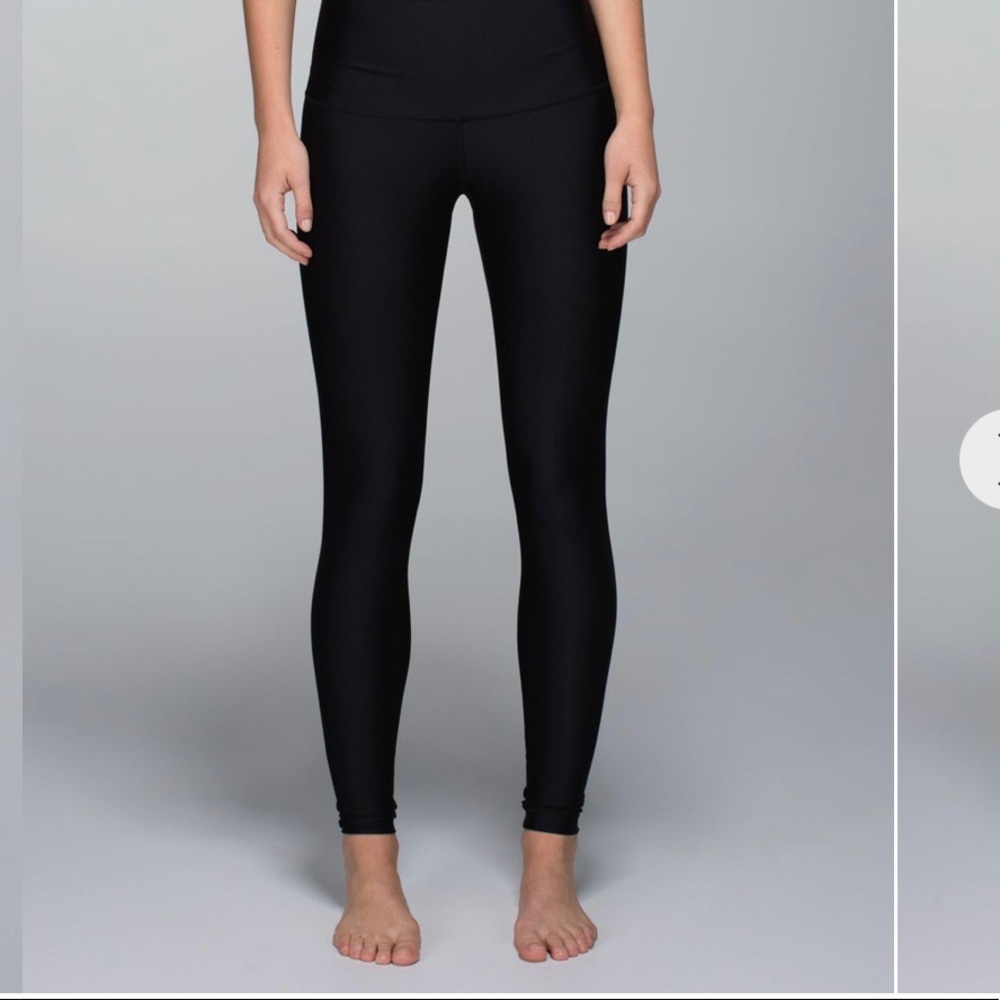 Lululemon SZ 4 Black Shine fabric leggings naturally breathable four-way stretch